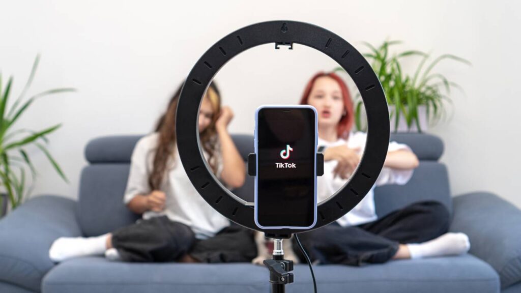 Live TikTok Harus Berapa Followers