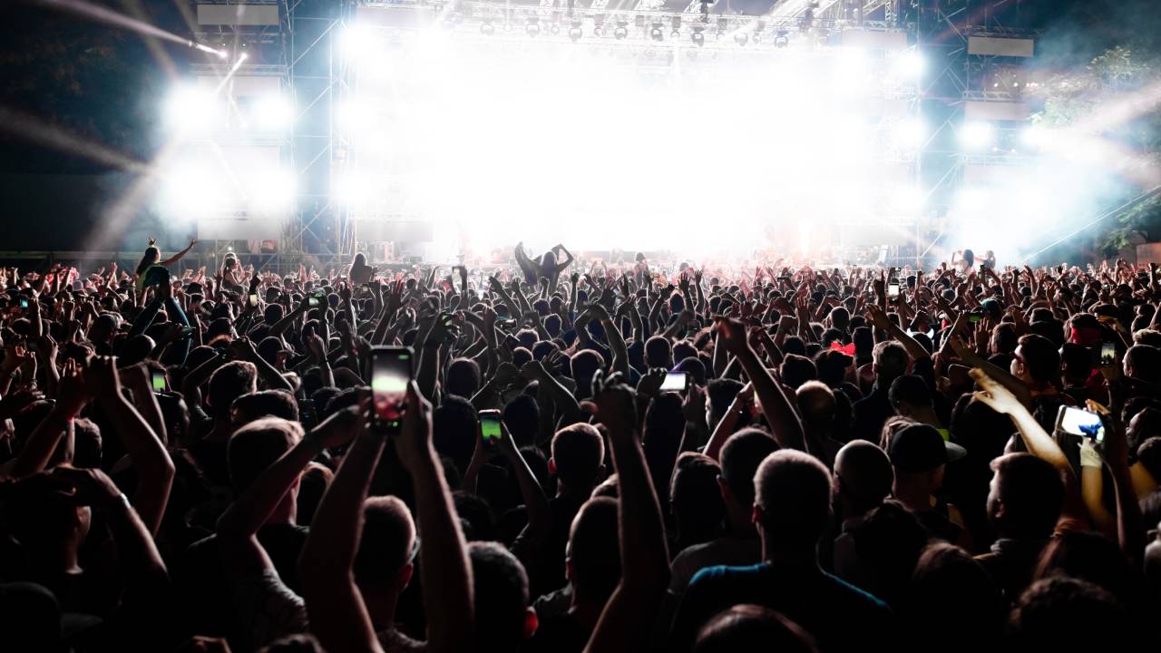 Cara Menjual Tiket Konser